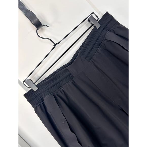 Lululemon Men's Chill Motion Shorts 9.5" Activewear Athletic Gym‎ Black Size XL - Picture 6 of 15